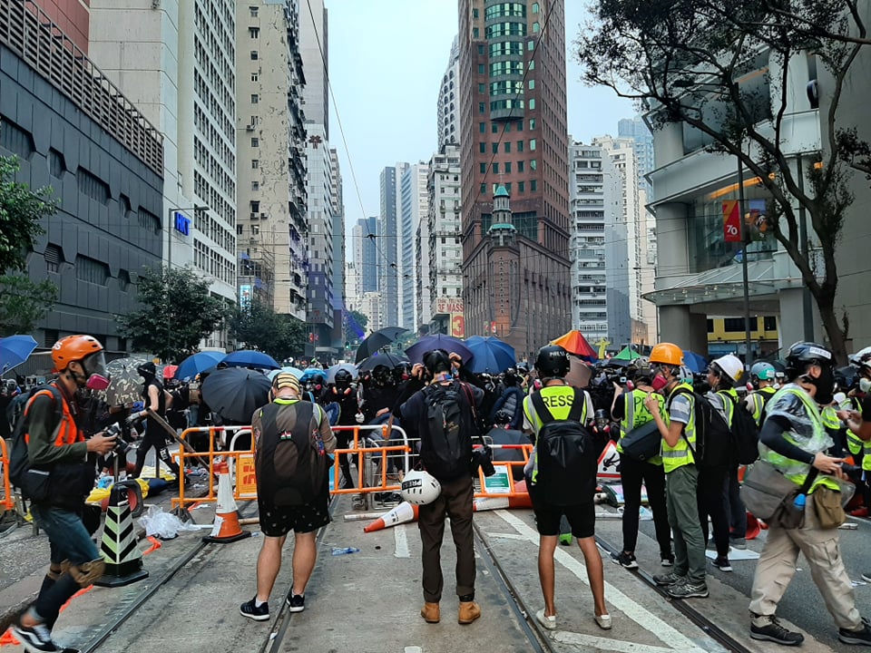 在「反送中」運動升級和中美貿易戰等內外重大因素下，香港大學一項研究預期，香港今年實質經濟零成長，反映出需求急速下滑。（詹婉如 攝）