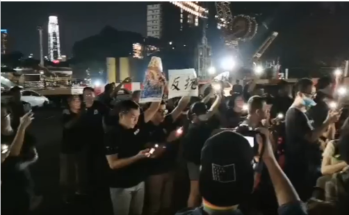 馬來西亞首都吉隆坡(Kuala Lumpur)9月29日支持香港反送中抗議的集會。(翻攝自臉書)