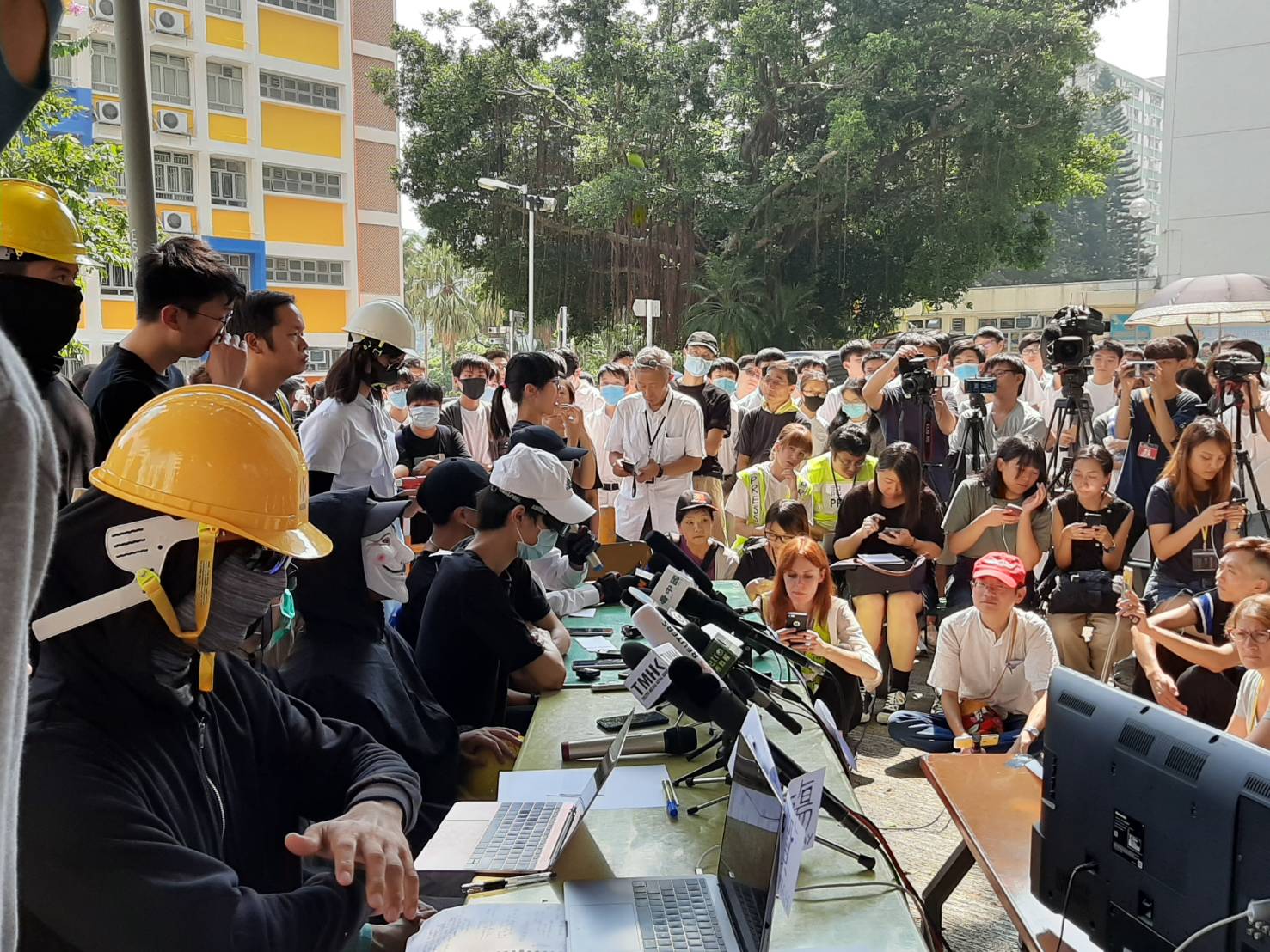 香港民間記者會談1001中學生被槍擊事件。(詹婉如 攝)