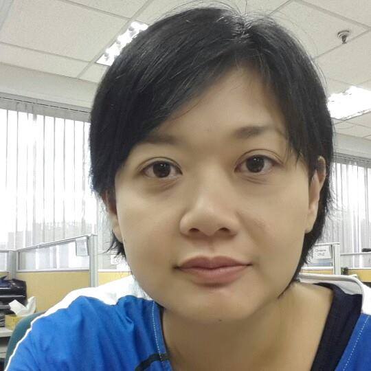 印尼女記者英達(Veby Mega Indah)，今年9月在香港灣仔採訪示威活動時，疑似被警員開槍擊中致右眼失明。(圖：英達臉書)