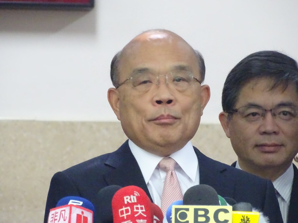 行政院長蘇貞昌(前)。（劉玉秋攝）