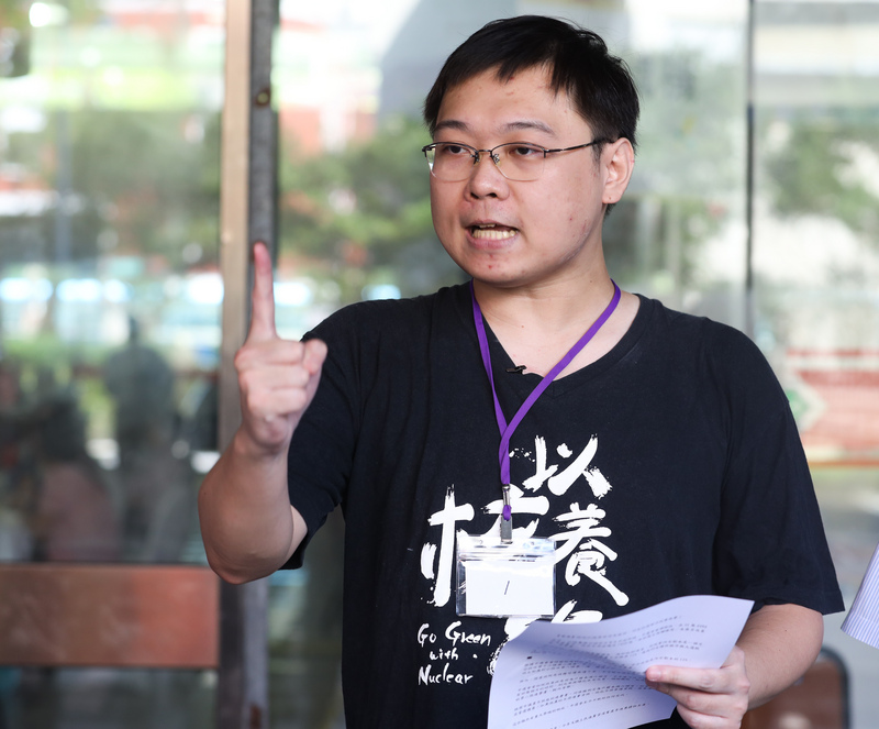 中選會13日公告黃士修提出的「您是否同意核四啟封商轉發電？」全國性公民投票案成立，並予編號為第17案全國性公民投票案。(圖：中央社)
