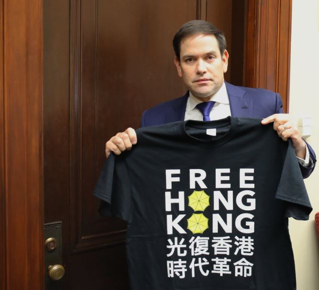 美國聯邦眾議院近日通過「香港人權與民主法案」，外界關切參議院何時會表決法案。參院對應法案提案人、共和黨籍參議員盧比歐(Marco Rubio)的幕僚表示，表決時間可望落在下週或是下下週初。(圖取自盧比歐媒體推特)