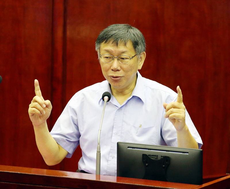 台北市長柯文哲（圖）24日赴台北市議會專案報告時表示，他了解西藏問題，但反對以自焚表達抗議，他曾是醫生，有他的價值，雖支持自由、民主，但還是不喜歡太激烈抗爭方式。(圖：中央社)