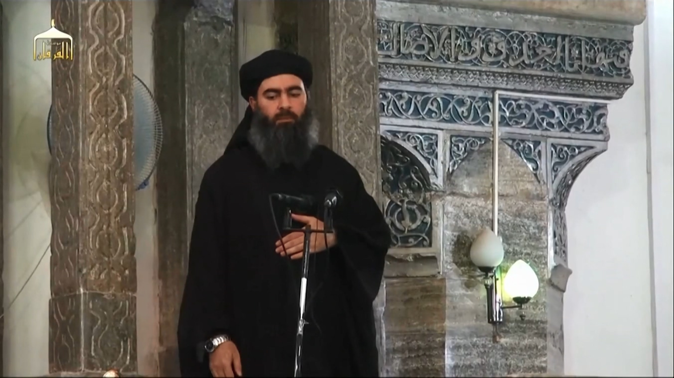 美國總統川普27日宣佈，伊斯蘭國(IS)首腦巴格達迪(Abu Bakr al-Baghdadi)在美國發起的突襲行動中，引爆身上的自殺炸彈身亡。(美聯社/達志影像)