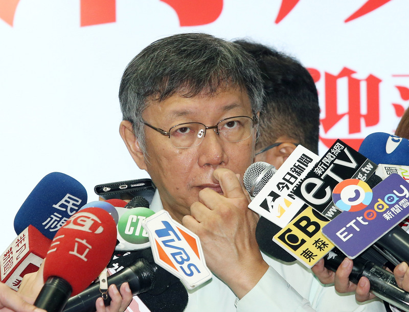 徐永明喊話合作，不過台北市長柯文哲說，要看項目。(檔案照片/ 中央社)