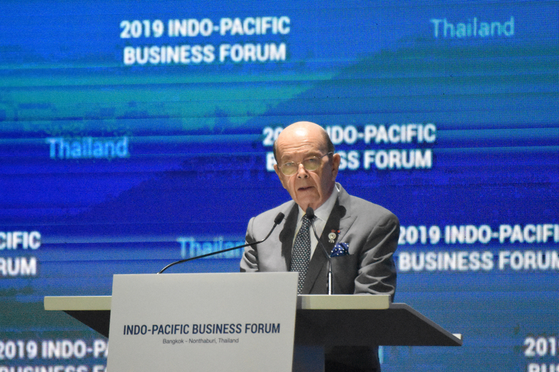 美國商務部長羅斯（Wilbur Ross）出席東協峰會，4日應邀在印太商務論壇發表專題演說時指出，美國總統川普上台後，加強並全心投入參與印太地區的發展。(圖：中央社)
