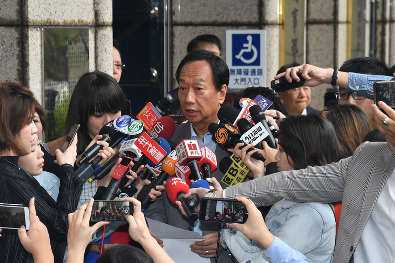 對於是否支持親民黨主席宋楚瑜選總統，郭台銘表示樂觀其成。(圖: 中央社)
