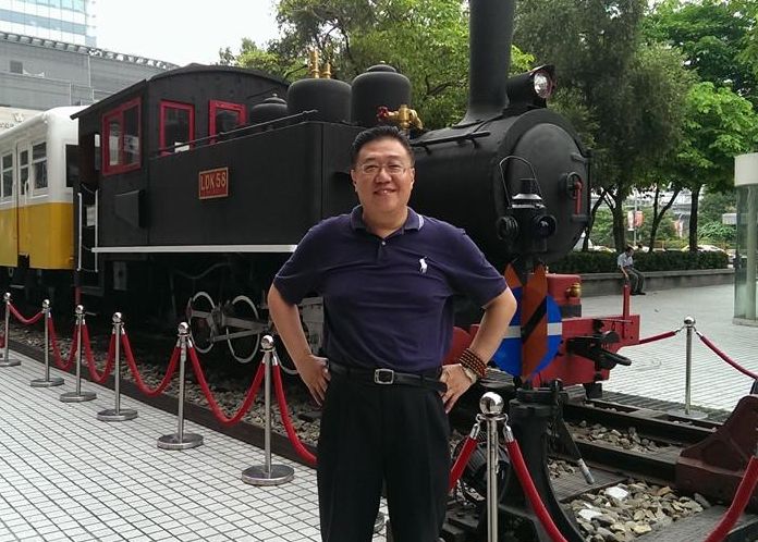 台師大退休教授施正屏等人遭中國拘提並已進入審判程序。(圖取自臉書)