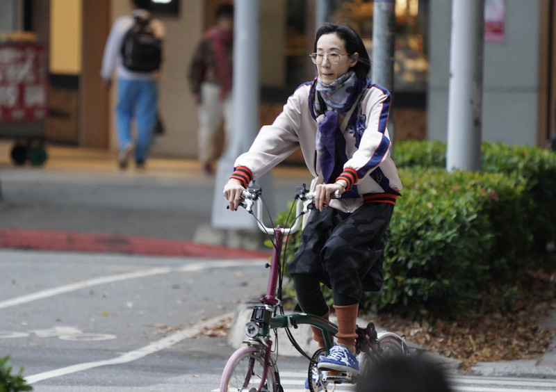 中央氣象局指出，15日白天水氣減少，氣溫回升。北部高溫約攝氏25至27度。(資料照片/中央社)