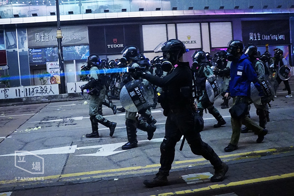 港府與港警對付示威者的手段日漸殘暴，美CECC發出聲明，要北京與香港政府正視鎮壓所帶來的嚴重後果。(圖:立場新聞)
