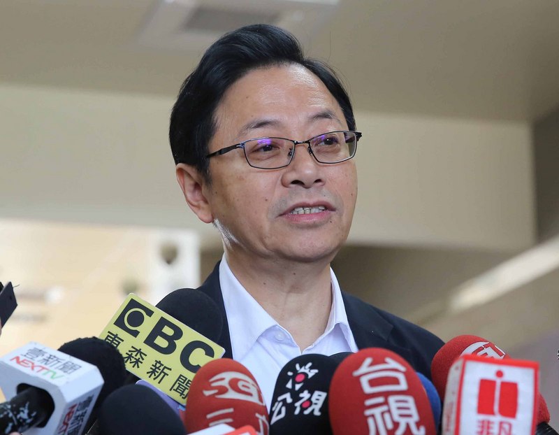 針對不分區名單爭議，國民黨副總統參選人張善政15日指出，希望黨主席吳敦義能體會到外界意見，並端出滿意名單。(圖：中央社)
