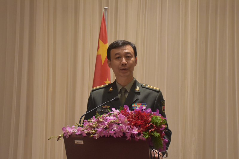 東協防長擴大會議18日在曼谷舉行，美國國防部長艾斯培和中國國防部長魏鳳和18日上午進行雙邊會談，中國國防部發言人吳謙會後舉行記者會說明會談內容。(圖：中央社)