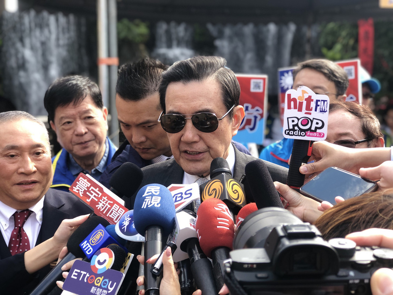 國民黨日前提出兩岸新論述，引發黨內質疑。前黨主席馬英九24日受訪指出，目前僅是草案。(圖:中央社檔案照片)