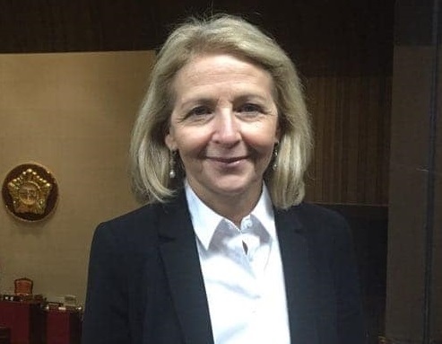 法國國民議會友台小組副主席侯蒂雅(Laure de La Raudiere)。(圖：侯蒂雅臉書)