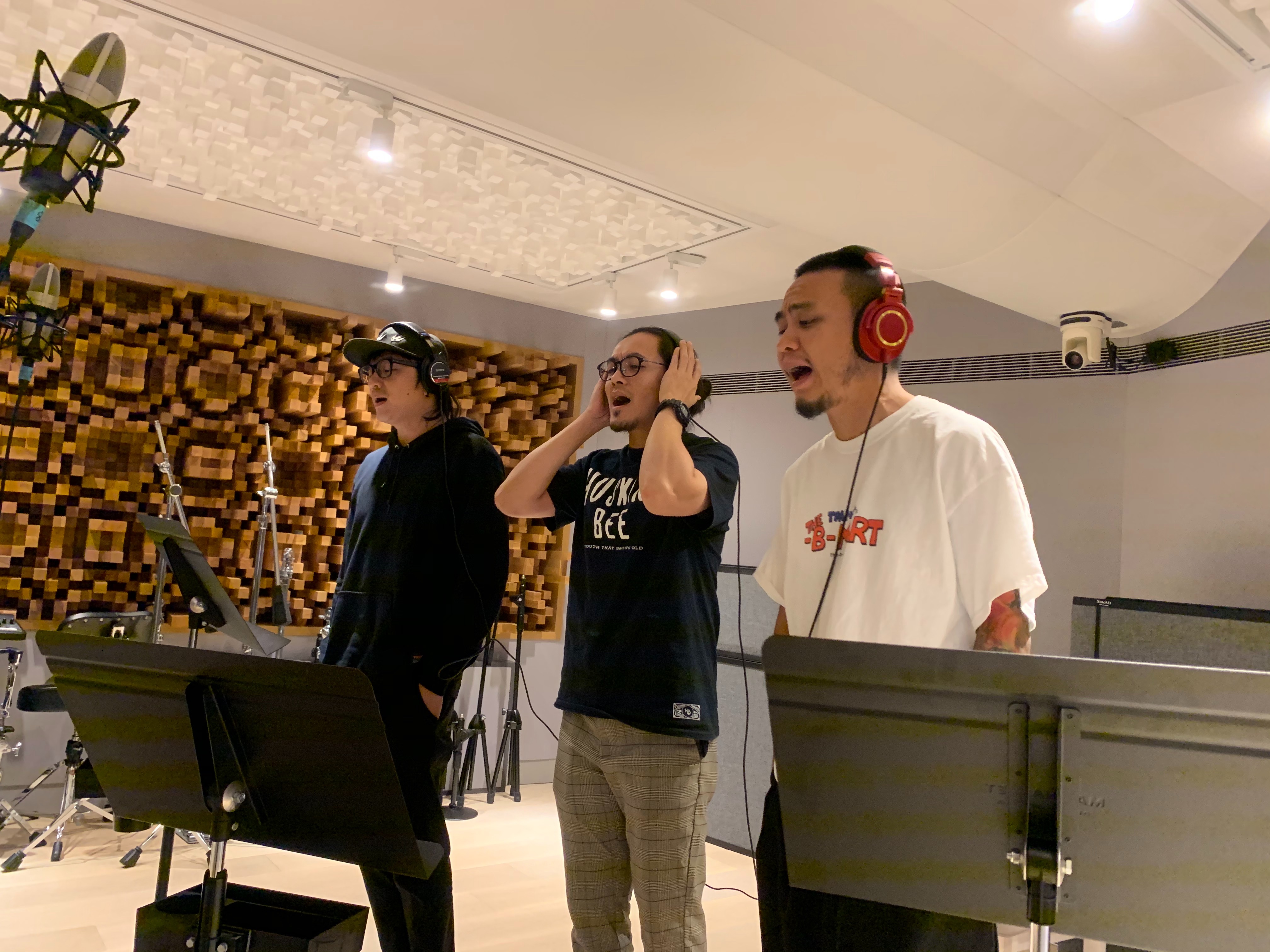 蔡英文總統連任競選辦公室再推新的競選歌曲，特別邀請滅火器製作曲目，歌曲錄製片段今天(2日)曝光，但歌名仍保密。(蔡英文總統連任競選辦公室提供)