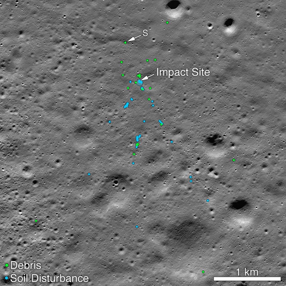 美國國家航空暨太空總署(NASA)2日表示，NASA的月球軌道探測器找到印度9月墜毀在月球表面的印度登陸器「維克藍」(Vikram)。(圖:NASA)