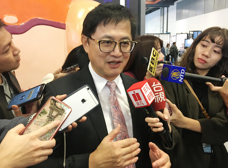 台北市電腦公會理事長童子賢4日表示，美國4年一次總統大選牽動議題發展，若選舉不明朗，美中貿易摩擦的解決方案也不會明朗。(圖:中央社)