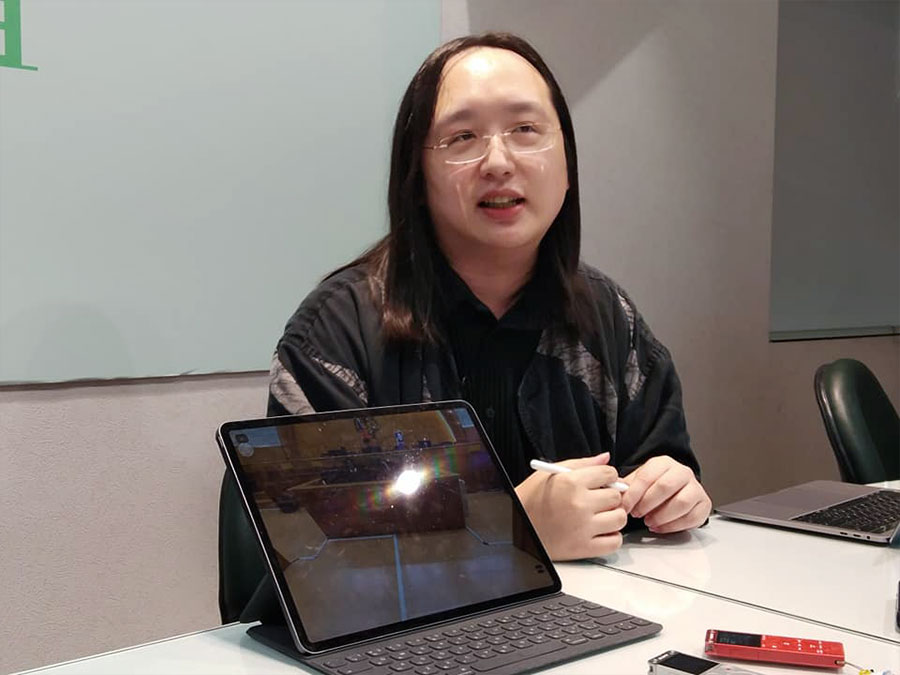 行政院數位政務委員唐鳳在這次武漢肺炎防疫的資訊整合上獲得高度關注與肯定。(檔案照片/王韋婷攝)