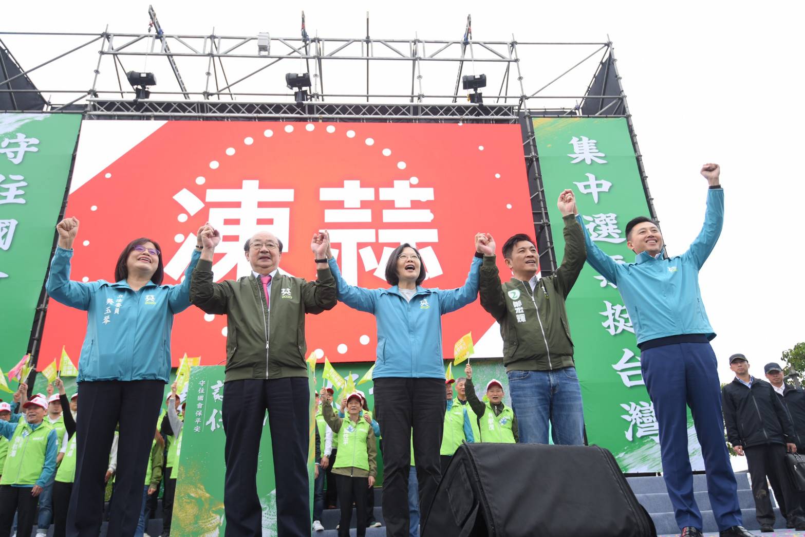 蔡英文總統21日桃園、新竹折返跑，卯足全力為民進黨所提名的立委候選人輔選。（圖：2020蔡英文競選連任辦公室提供）