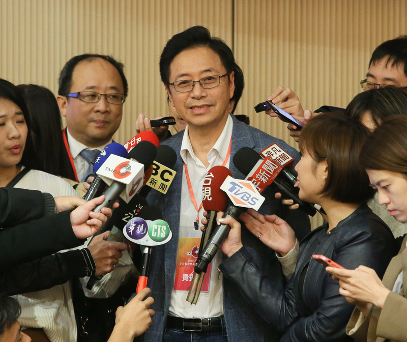 國民黨副總統候選人張善政（中）。(圖:中央社檔案照片)