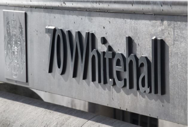 英國政府因27日誤把2020新年授勳名單上超過1千位上榜者的工作或住處地址公布在網路上而致歉。英國內閣廳。圖:www.gov.uk