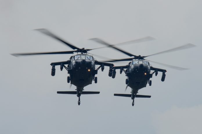 美軍2架黑鷹直升機傳出在肯塔基州上空相撞，恐有人喪生。圖為UH-60M黑鷹直升機。示意圖。（圖：PIXABAY圖庫）