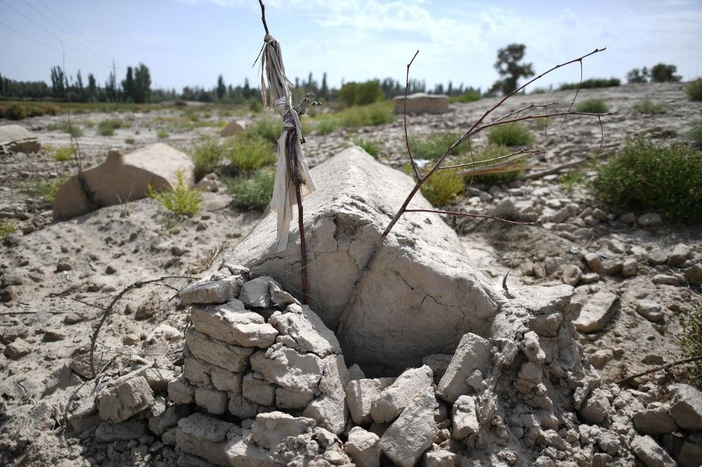 剷除維吾爾族人的墓地， 近年來在新疆地區十分普遍。(AFP)