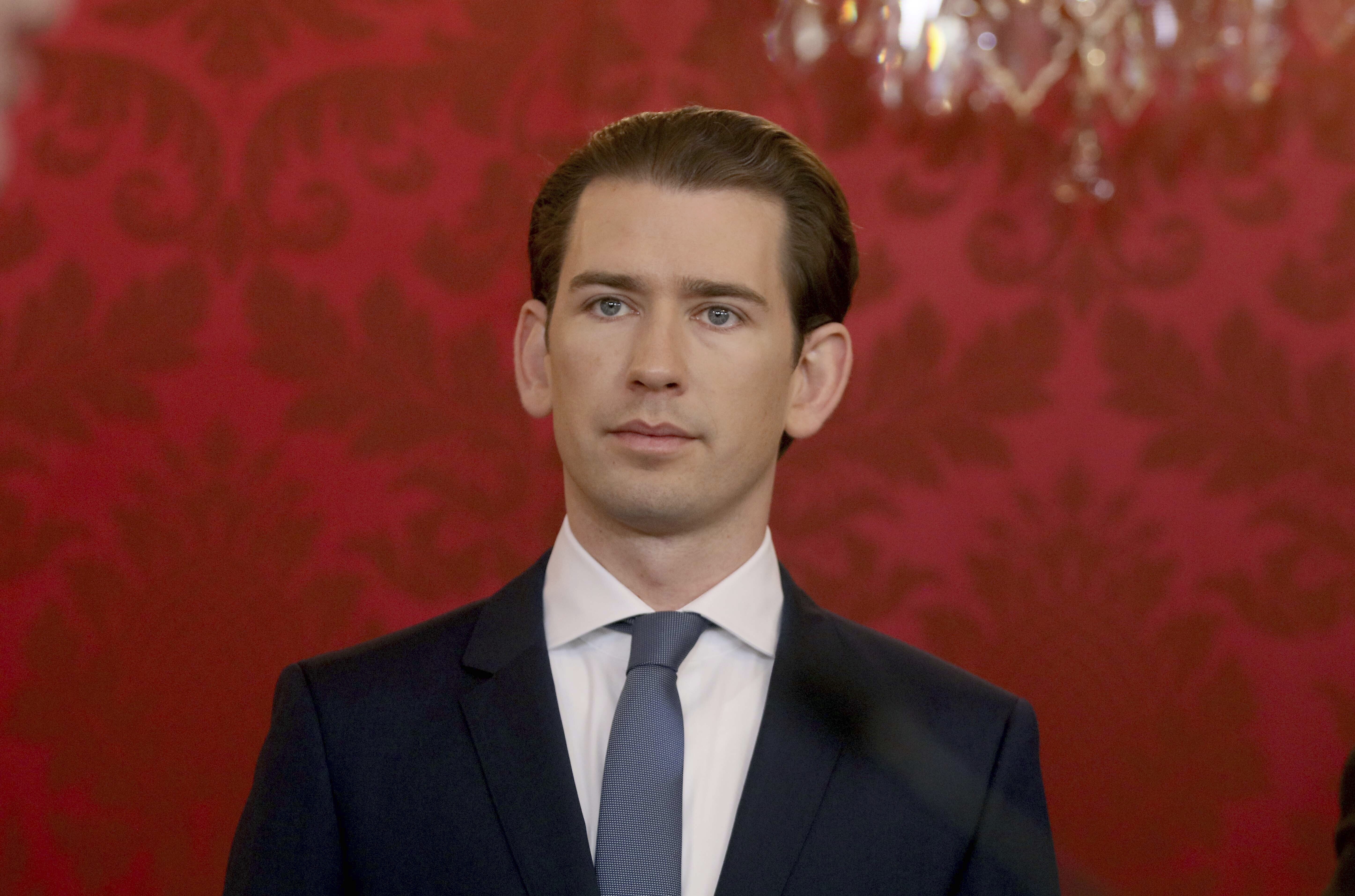 奧地利總理庫爾茨(Sebastian Kurz)年初才剛宣誓就任，而他就是以對移民的強硬立場、誓言不會重蹈2015年移民湧入的覆轍而獲得民眾青睞。(AP/達志影像)