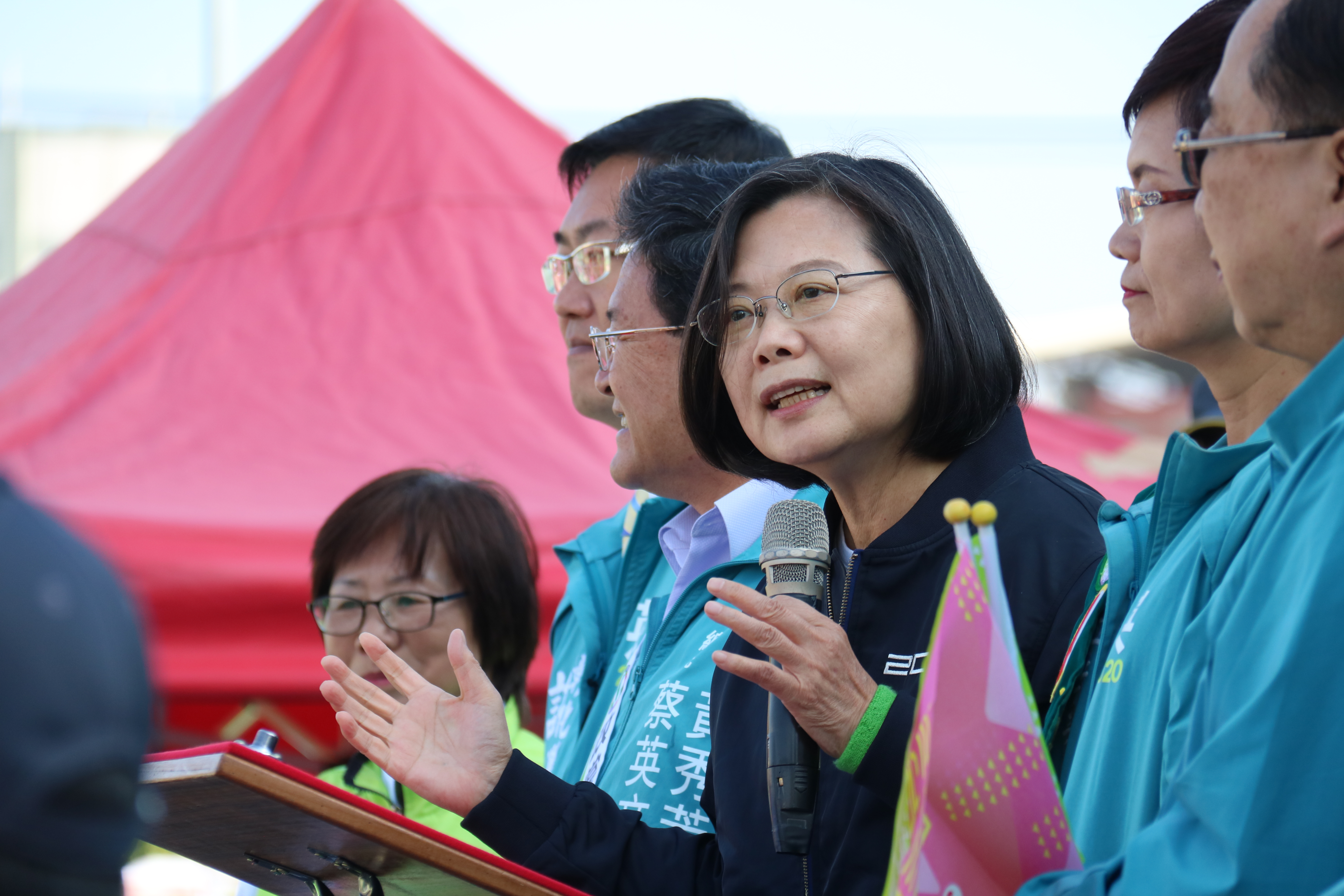 對於國民黨總統候選人韓國瑜指蔡英文總統是「四軍總司令」，蔡總統認為不應隨便拿國軍開玩笑。(歐陽夢萍 攝)