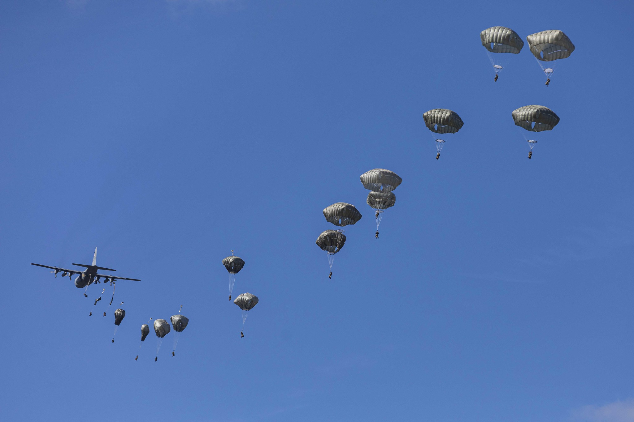 美軍空降部隊。 (圖:美國國防部)