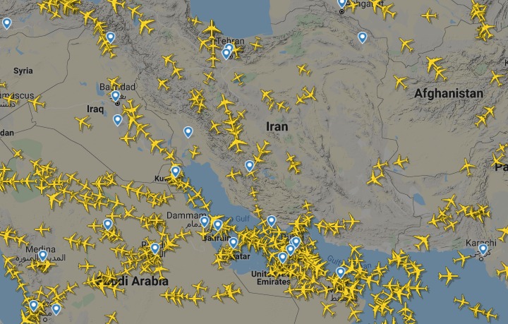 美軍基地遭攻擊後，各航空公司紛避開兩伊領空。(圖：取自FlightRadar24)