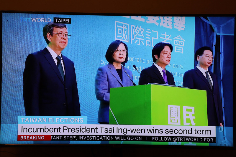 土耳其廣播電視公司國際頻道11日晚間報導，中國施壓加上香港「反送中」抗議潮，使台灣總統蔡英文囊括57%選票，壓倒性地連任成功。圖為拍攝電視畫面。(圖:中央社)
