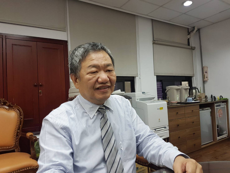 國民黨中常會代理主席蔣根煌15日向中常委表示歉意。(圖：中央社)