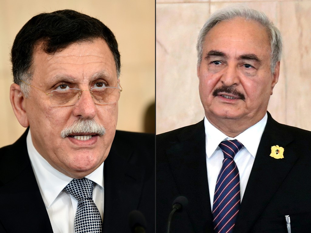 利比亞境內兩大交戰派系領袖：利比亞全國團結政府(GNA)總理沙拉吉(Fayez al-Sarraj)(左)，以及控制東部的軍事強人哈夫塔(Khalifa Haftar)。 (AFP)