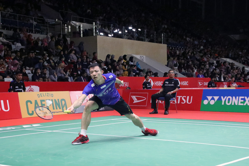 台選羽球選手王子維15日在印尼羽球大師賽輕取泰國好手王高倫。王子維花41分鐘就拿下勝利。(圖:中央社)