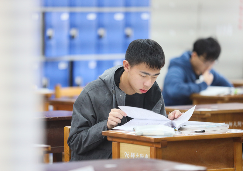 大學招聯會7日表示，將於114學年度分科測驗恢復考數乙考科。(示意圖/圖:中央社)