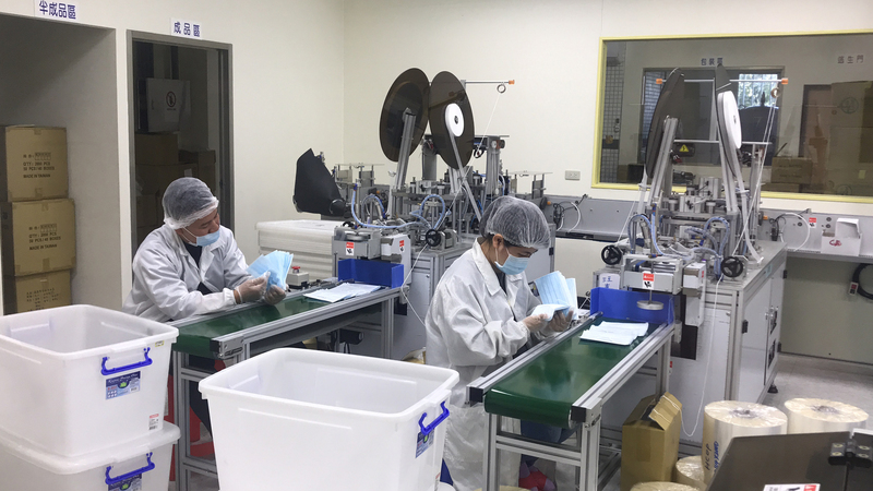 37家中小型口罩廠徵用書，經濟部已送出。 (圖:中央社)