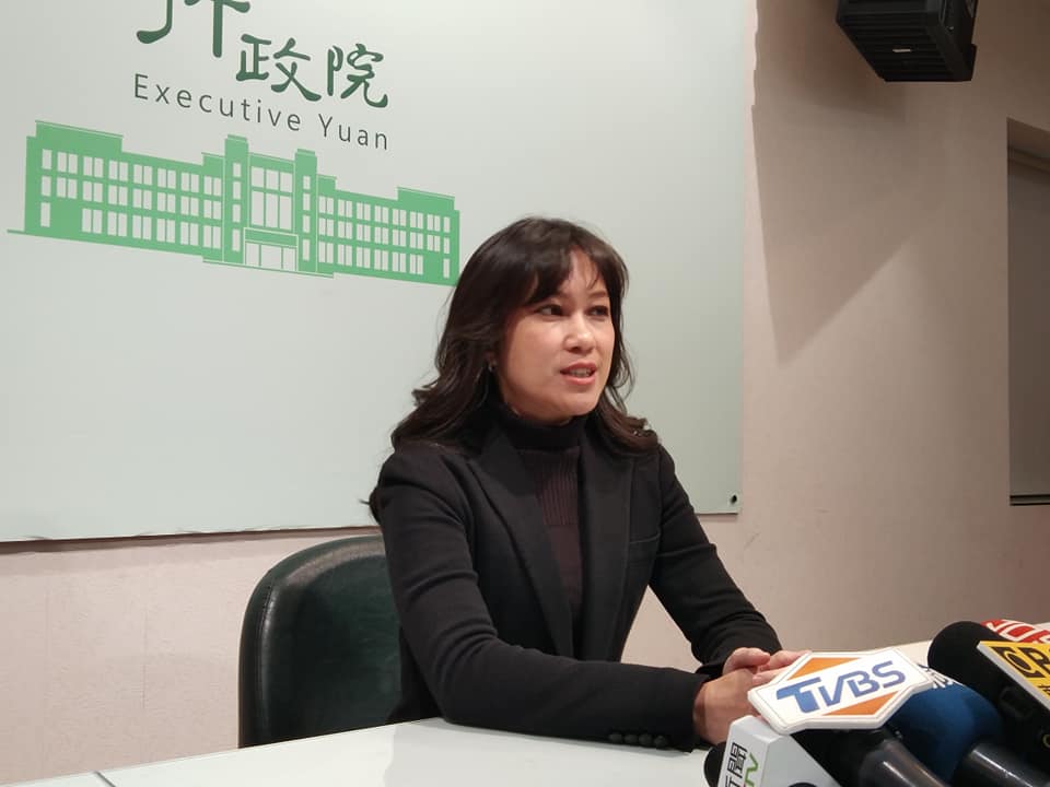 針對民眾還是反映買不到口罩，行政院發言人Kolas Yotaka (谷辣斯．尤達卡)31日表示，廠商生產量足夠，但是物流配送能量不足，行政院已經要求相關部會協調廠商改善。(王韋婷攝)