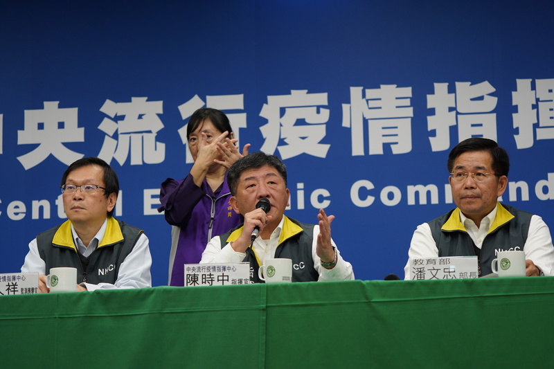 中央流行疫情指揮中心3日表示，目前還無法掌握具體的返台時間與人數，不過，指揮中心已經做好準備，飛機一落地就會分流檢疫，一般旅客並不會遇到包機國人。(圖：中央社)