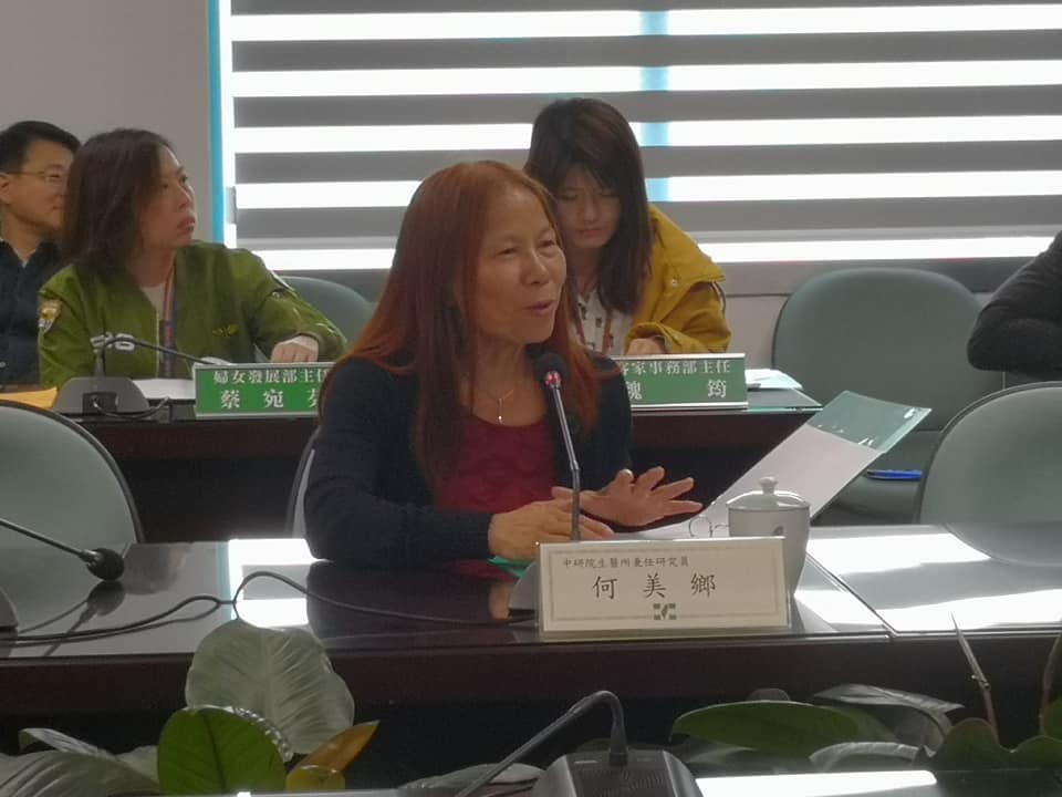 民進黨中常會5日進行「新型冠狀病毒疫情預測及因應策略」的專案報告。專家何美鄉在會中呼籲，「洗手重要性大過於口罩」。（劉玉秋 攝）