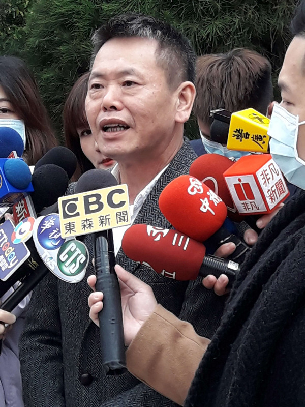 無黨籍立委傅崐萁恢復國民黨籍案，程序正當性引發黨內質疑。國民黨立法院黨團總召林為洲（圖）17日接受媒體聯訪時對此呼籲，尊重體制，秉公處理；不管是要卡某個人，或是要讓某個人趕快回來，不要因人設事。(圖:中央社)