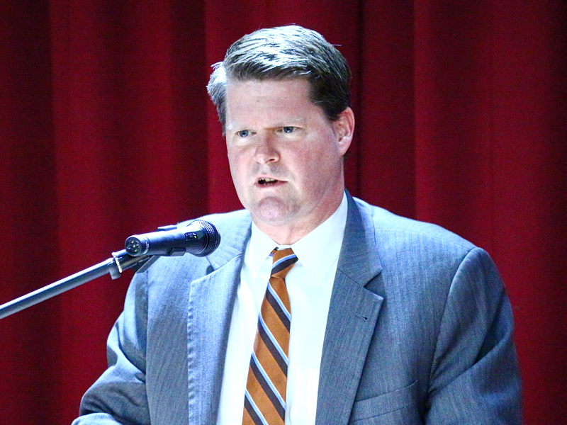 美國國防部前印太安全事務助理部長、華府智庫「2049計畫研究所」主席薛瑞福(Randall Schriver)19日在國防安全研究院演講 (央廣記者王照坤 攝)