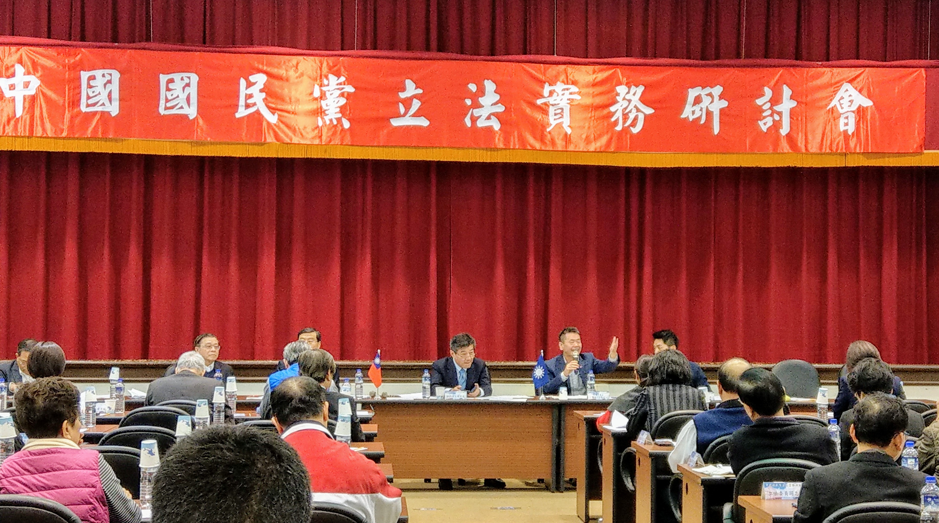 國民黨20日下午召開立法實務研討會，黨團提出新會期優先法案。(劉品希 攝)