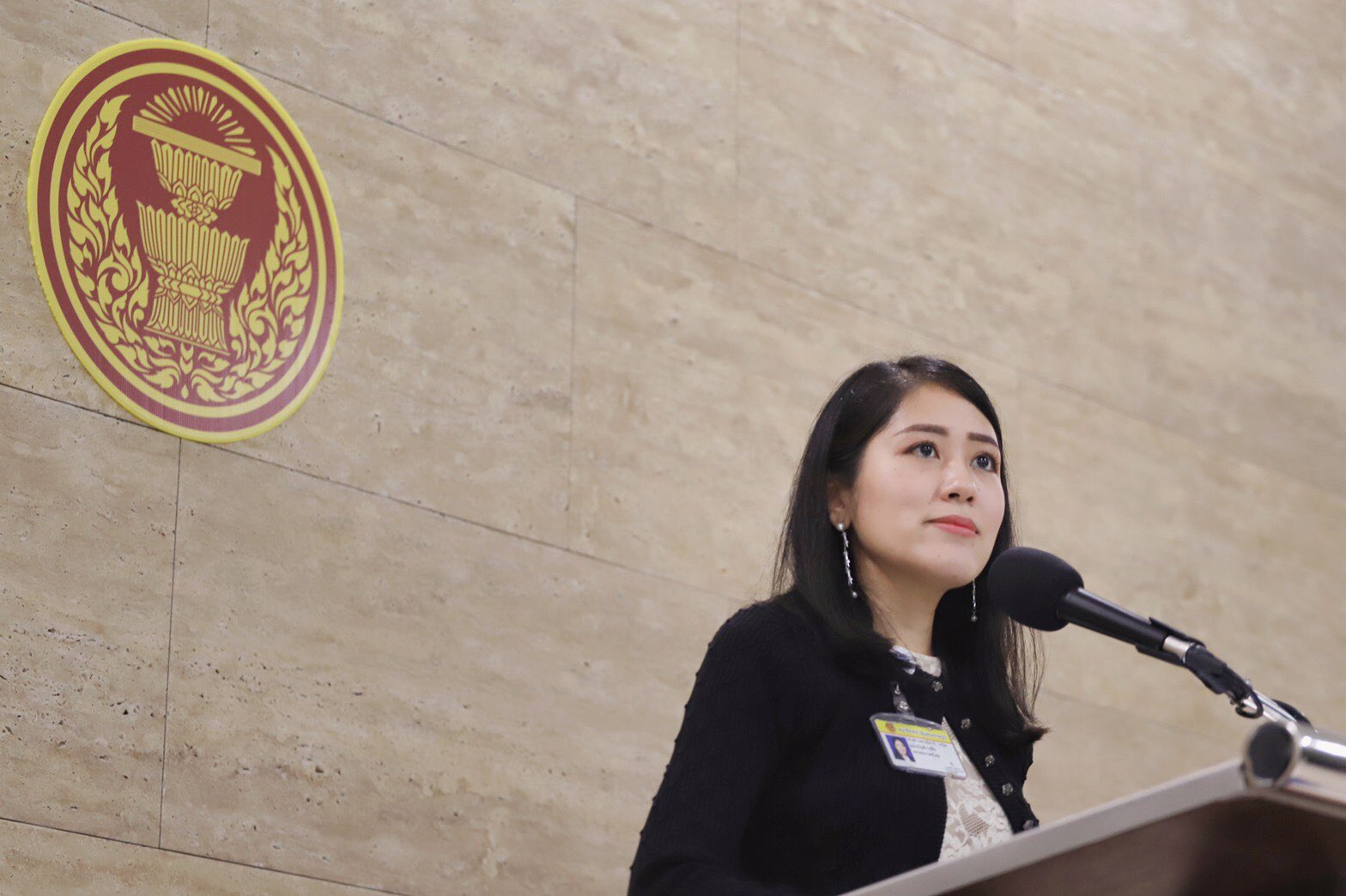 泰國未來前進黨的發言人潘妮卡(Pannika Wanich)。(翻攝自Pannika Wanich推特)