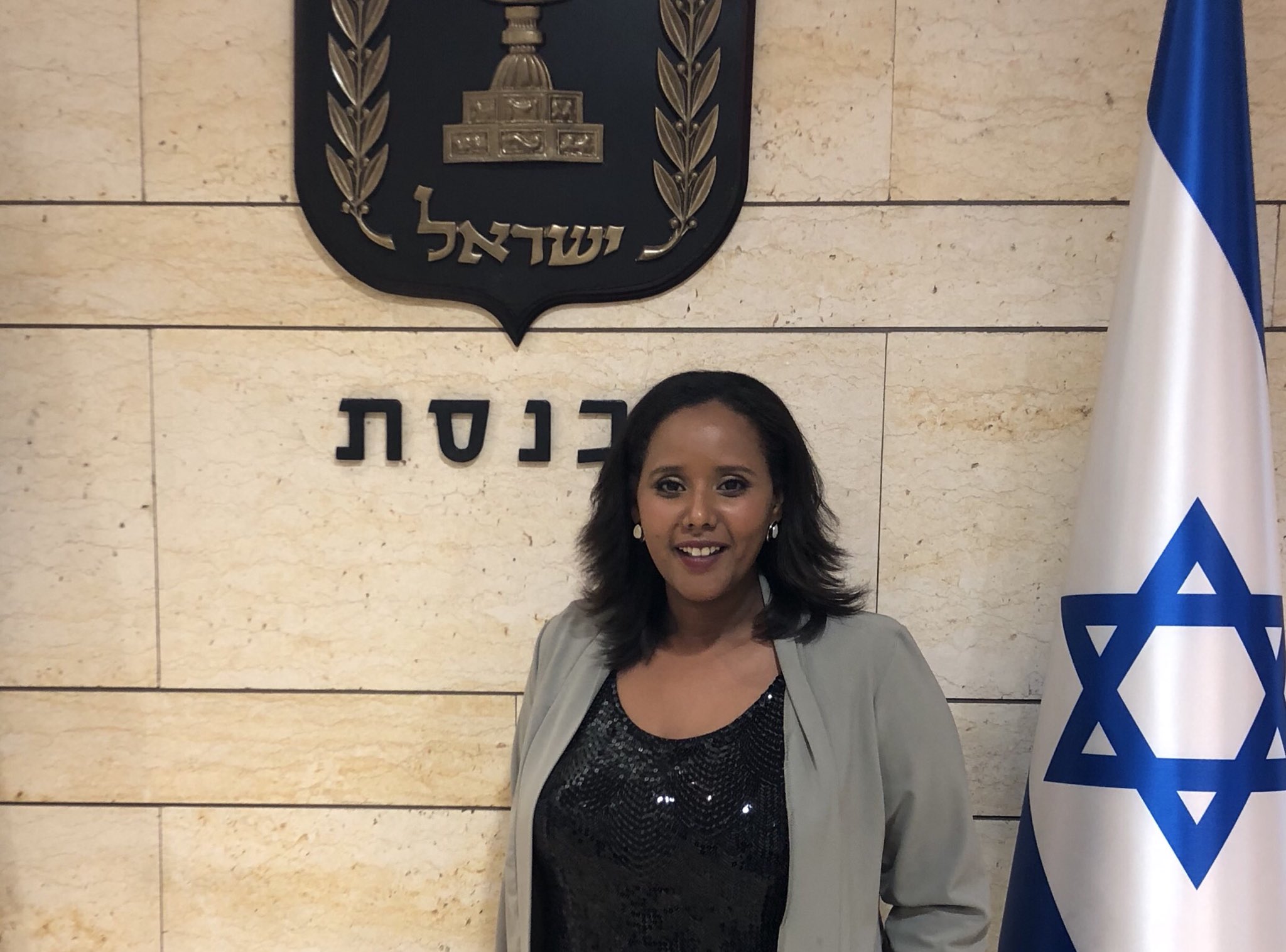 以色列國會第一位衣索比亞裔的猶太女性夏塔(Pnina Tamano-Shata)。(圖/推特)