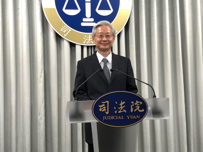 前大法官許玉秀在媒體投書，稱蔡英文總統於3月間與司改倡議團體會見時責罵司法院祕書長林輝煌、喝斥大法官呂太郎，林輝煌以書面駁斥此段描述內容絕非事實。(圖：中央社)