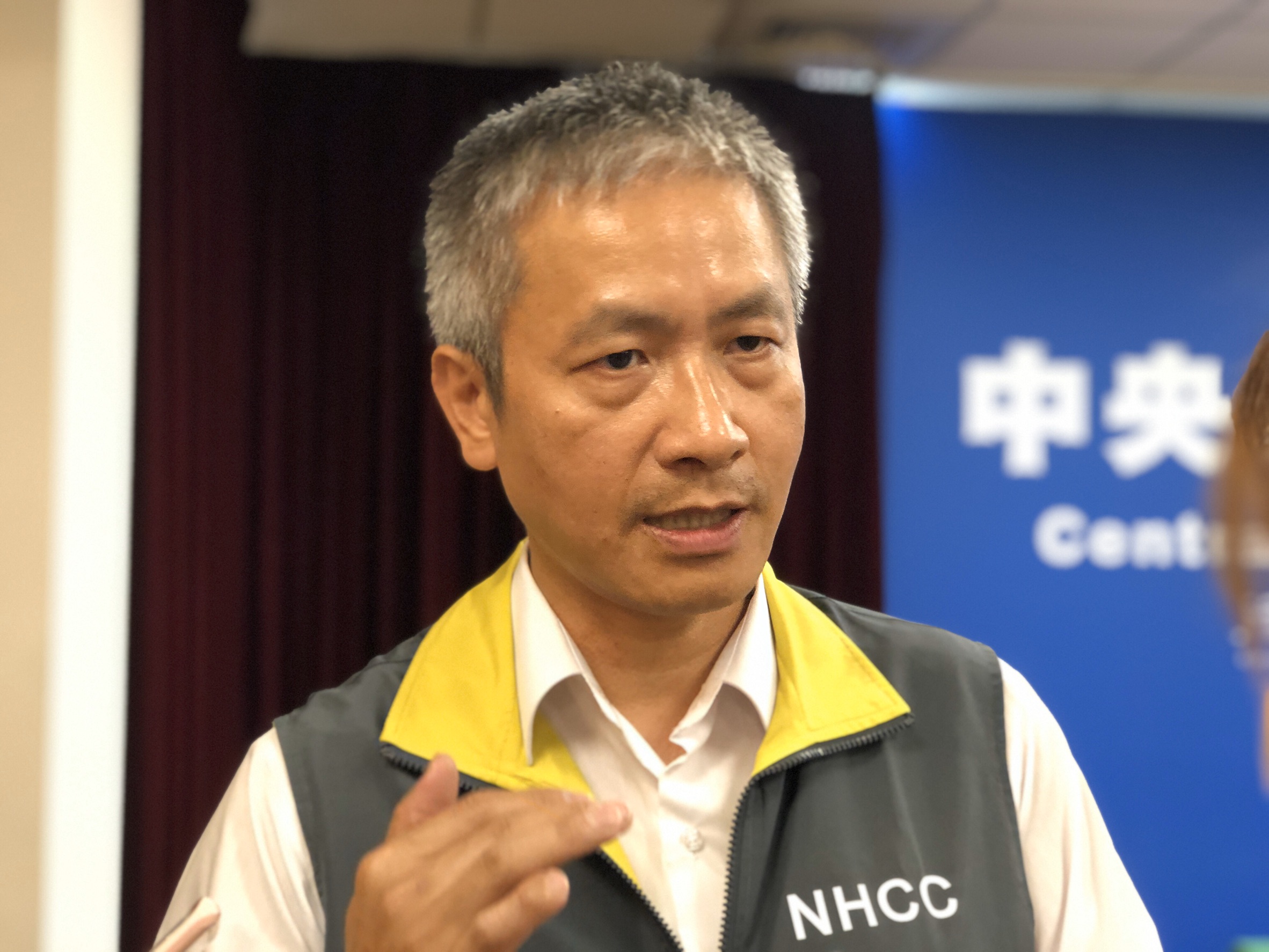 勞動部為了讓外籍移工能即時取得防疫資訊配合防疫，今年5月間開設「Line@移點通」後，成功把外籍移工全都箍在一起。勞動部勞動力發展署署長蔡孟良。（楊文君攝）