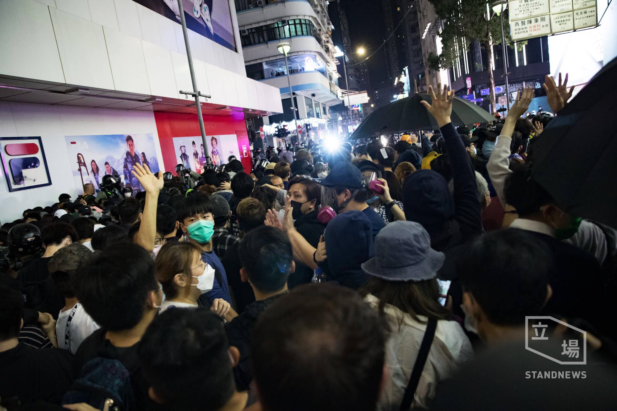 香港831太子站事件半年，旺角再爆警民衝突。 (圖:立場新聞)