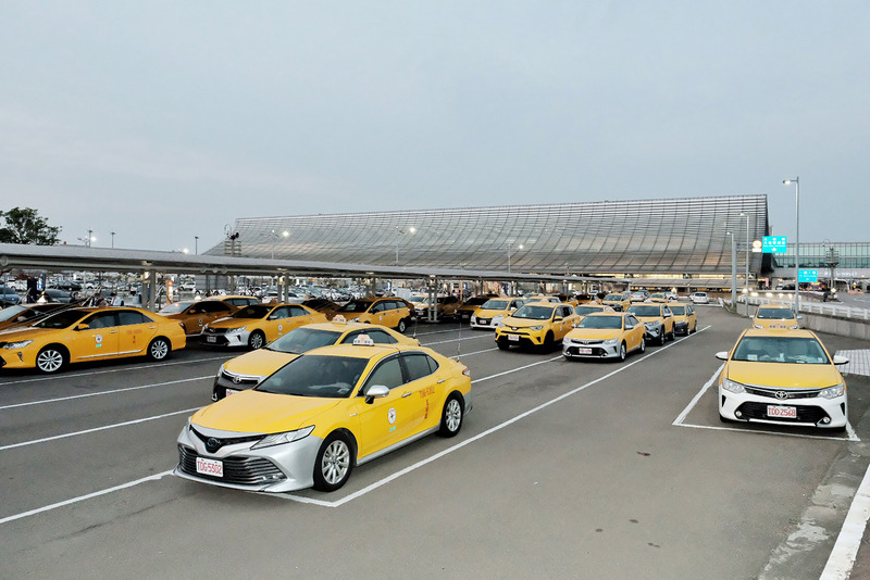 台灣中油公司14日宣布，16日起受理計程車業者油料補貼申請，業者可至指定的加油站及直銷中心辦理。(圖：中央社)